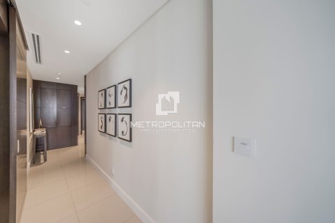 Купить квартиру в The Address Residence Fountain Views, Даунтаун Дубай (Даунтаун Бурдж Дубай), Дубай: 2 спальни, 140м², № 14634 - фото 3