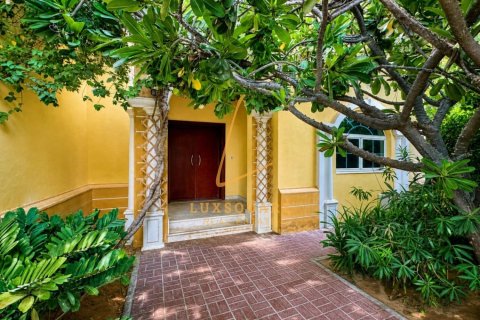 Villa à Jumeirah Park, Dubai, 4 chambres, 511 m², № 118405 - photo 4