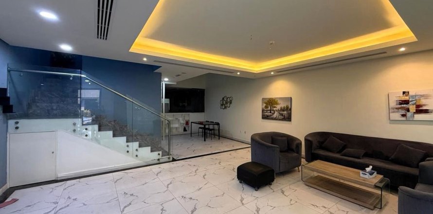 Villa en Dubai, 4 dormitorios, 173.9 m², № 115140