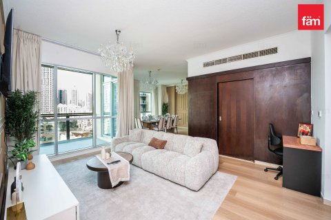 Apartment in Downtown Dubai (Downtown Burj Dubai), Dubai 3 bedrooms, 170.8 sq.m. № 115142 - photo 3