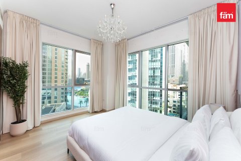 Apartment in Downtown Dubai (Downtown Burj Dubai), Dubai 3 bedrooms, 170.8 sq.m. № 115142 - photo 17