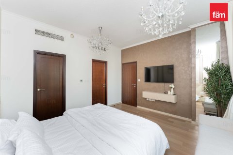 Apartment in Downtown Dubai (Downtown Burj Dubai), Dubai 3 bedrooms, 170.8 sq.m. № 115142 - photo 15