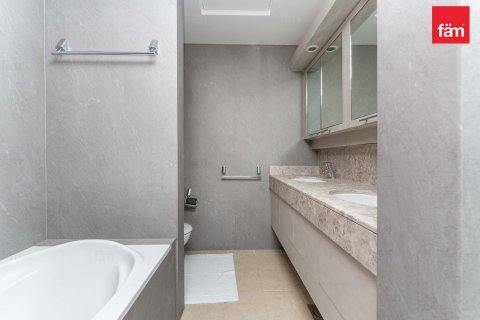 Apartment in Downtown Dubai (Downtown Burj Dubai), Dubai 3 bedrooms, 170.8 sq.m. № 115142 - photo 21