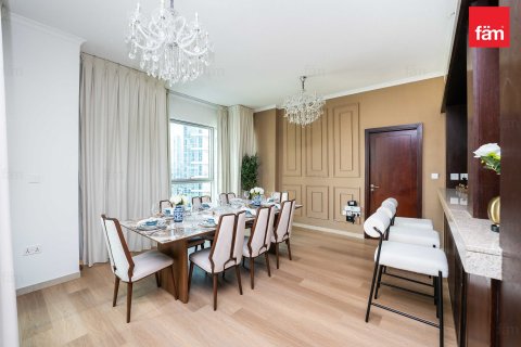 Apartment in Downtown Dubai (Downtown Burj Dubai), Dubai 3 bedrooms, 170.8 sq.m. № 115142 - photo 5