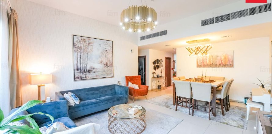 Townhouse in Dubai 3 bedrooms, 194.2 sq.m. № 53059