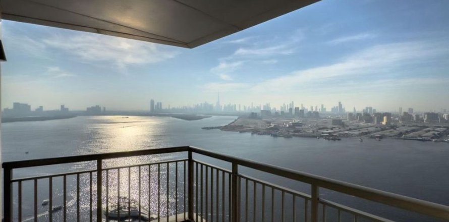 Квартира в Дубае, 2 спальни, 156.2м², № 53057