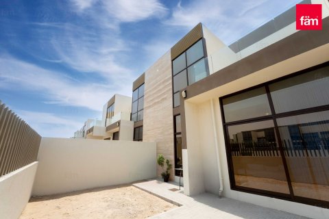Villa in Dubai 4 bedrooms, 187.3 sq.m. № 53061 - photo 13