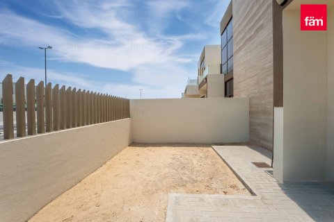 Villa in Dubai 4 bedrooms, 187.3 sq.m. № 53061 - photo 9