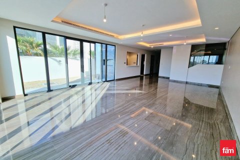 Villa à Dubai, 6 chambres, 282.1 m², № 71578 - photo 10