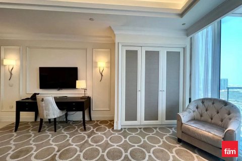 Снять в аренду квартиру в Даунтаун Дубай (Даунтаун Бурдж Дубай), Дубай: 52.2м², № 71569 - фото 2