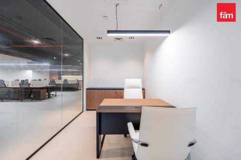 Oficina en Business Bay, Dubai, 190.1 m², № 110059 - foto 9