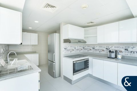 Appartement à Jumeirah Beach Residence, Dubai, 4 chambres, 274 m², № 75653 - photo 11