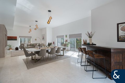 فيلا في فيلات, دبي 5 غرف نوم , 530 م² رقم 75652 - صورة 4