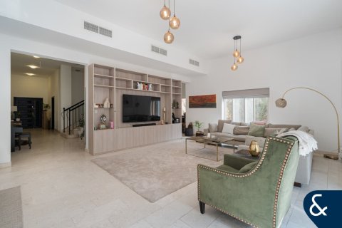 فيلا في فيلات, دبي 5 غرف نوم , 530 م² رقم 75652 - صورة 3