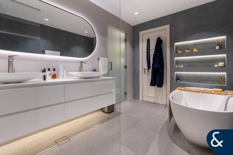 Apartment in Dubai Marina, Dubai 3 bedrooms, 520 sq.m. № 75655 - photo 10