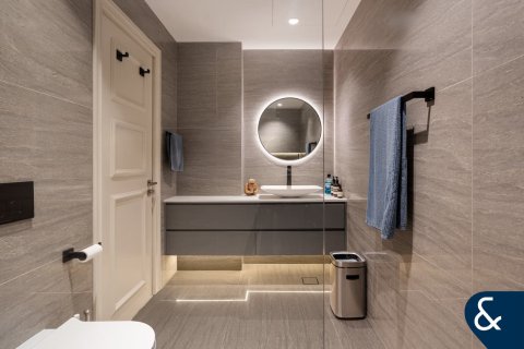 Apartment in Dubai Marina, Dubai 3 bedrooms, 520 sq.m. № 75655 - photo 8