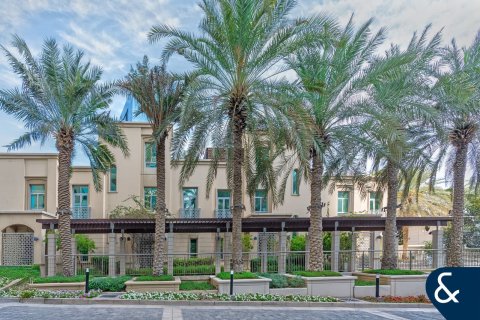 Apartment in Dubai Marina, Dubai 3 bedrooms, 520 sq.m. № 75655 - photo 20