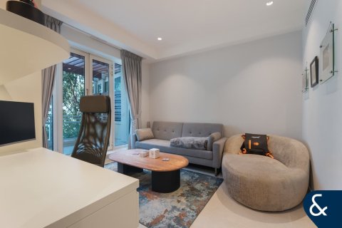 Apartment in Dubai Marina, Dubai 3 bedrooms, 520 sq.m. № 75655 - photo 4