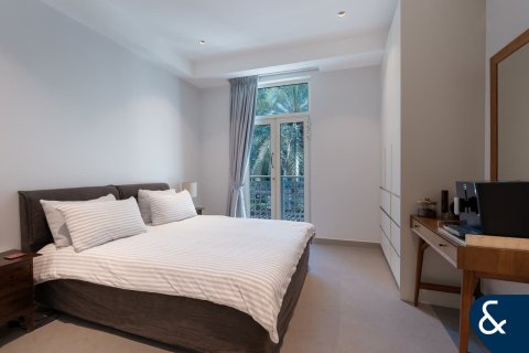 Apartment in Dubai Marina, Dubai 3 bedrooms, 520 sq.m. № 75655 - photo 3