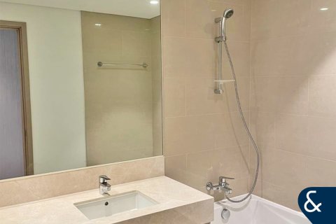 Apartment in Downtown Dubai (Downtown Burj Dubai), Dubai 2 bedrooms, 106 sq.m. № 75650 - photo 8