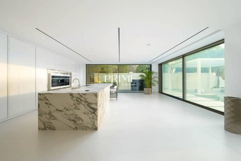Villa in Jumeirah Golf Estates, Dubai 5 bedrooms, 814 sq.m. № 57309 - photo 26