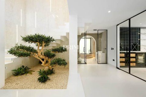 Villa in Jumeirah Golf Estates, Dubai 5 bedrooms, 814 sq.m. № 57309 - photo 30