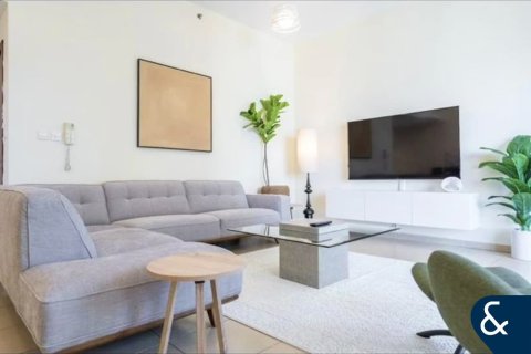 Снять в аренду квартиру в Rimal, Джумейра Бич Резиденс, Дубай: 2 спальни, 120м², № 91419 - фото 3