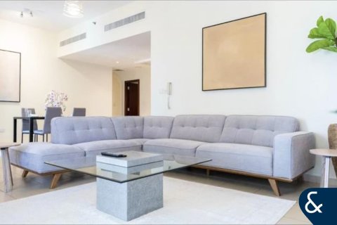 Снять в аренду квартиру в Rimal, Джумейра Бич Резиденс, Дубай: 2 спальни, 120м², № 91419 - фото 2