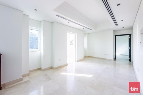 Villa in Al Furjan, Dubai 4 bedrooms, 600 sq.m. № 52456 - photo 3