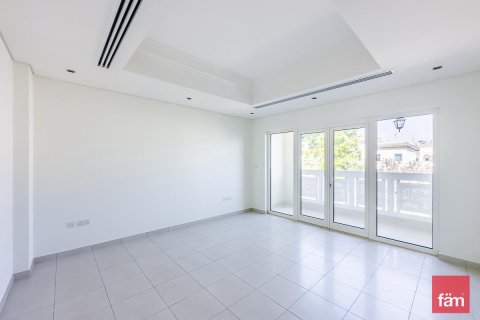 Villa in Al Furjan, Dubai 4 bedrooms, 600 sq.m. № 52456 - photo 26