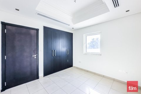Villa in Al Furjan, Dubai 4 bedrooms, 600 sq.m. № 52456 - photo 18