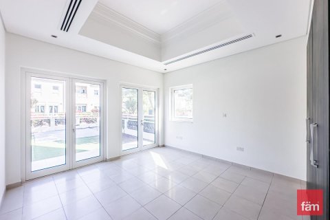 Villa in Al Furjan, Dubai 4 bedrooms, 600 sq.m. № 52456 - photo 7