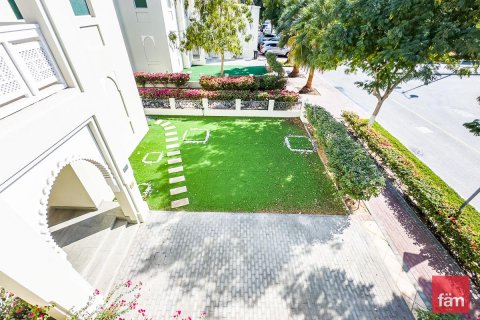 Villa in Al Furjan, Dubai 4 bedrooms, 600 sq.m. № 52456 - photo 29