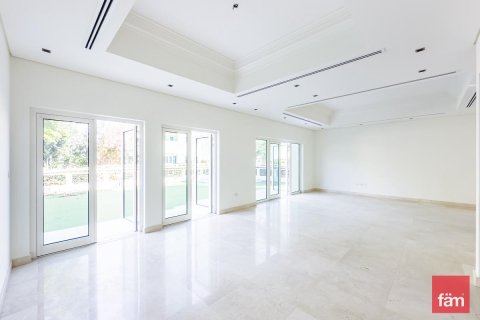 Villa in Al Furjan, Dubai 4 bedrooms, 600 sq.m. № 52456 - photo 13