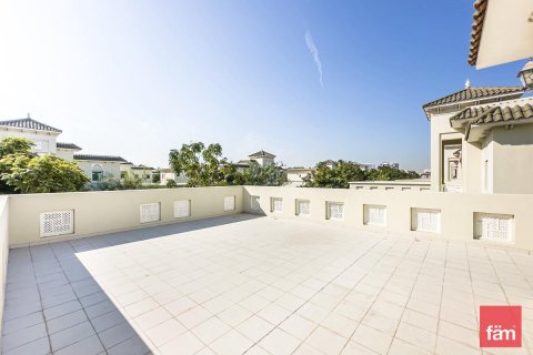 Villa in Al Furjan, Dubai 4 bedrooms, 600 sq.m. № 52456 - photo 20