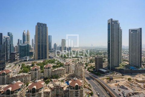 Apartment in Downtown Dubai (Downtown Burj Dubai), Dubai 4 bedrooms, 269.51 sq.m. № 138239 - photo 18