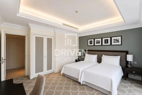Apartment in Downtown Dubai (Downtown Burj Dubai), Dubai 4 bedrooms, 269.51 sq.m. № 138239 - photo 12