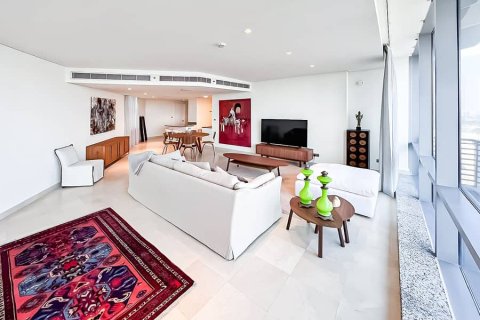 Apartment in DIFC, Dubai 2 bedrooms, 158 sq.m. № 56564 - photo 14