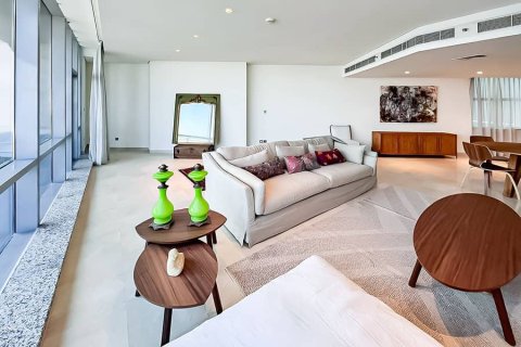 Apartment in DIFC, Dubai 2 bedrooms, 158 sq.m. № 56564 - photo 16