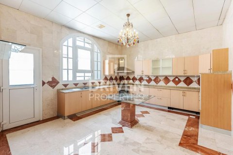 Villa en Al Barsha, Dubai, 6 dormitorios, 1394 m², № 65336 - foto 8
