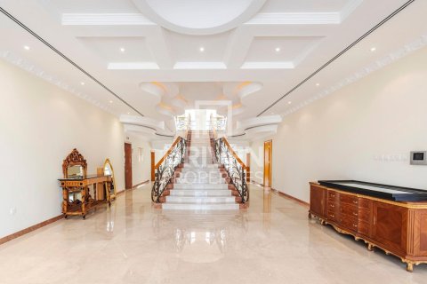 Villa en Al Barsha, Dubai, 6 dormitorios, 1394 m², № 65336 - foto 3
