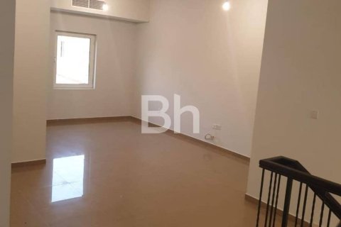 فيلا في فيلات, دبي 5 غرف نوم , 409 م² رقم 24925 - صورة 2