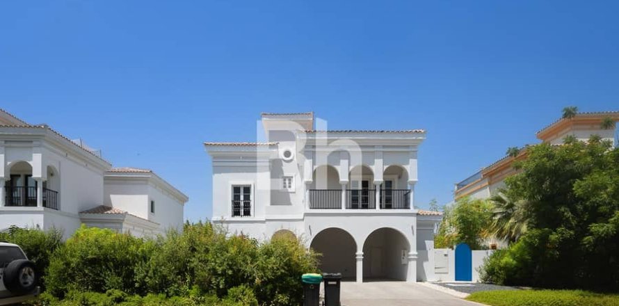 Villa en The Villa, Dubai, 4 dormitorios, 425 m², № 24926