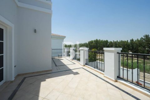 Villa en The Villa, Dubai, 4 dormitorios, 425 m², № 24926 - foto 6