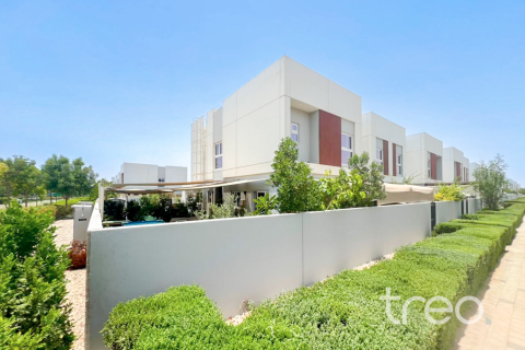 Таунхаус в Дубае, 3 спальни, 208.94м², № 120046