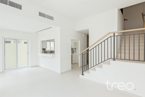 Снять в аренду таунхаус в Дубае: 3 спальни, 208.94м², № 120046 - фото 2