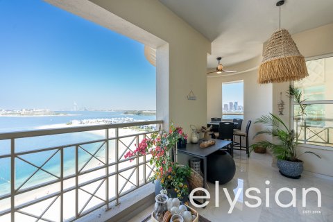 شقة في Shoreline Apartments, نخلة جميرا, دبي 2 غرف نوم, 185 م² رقم 37850 - صورة 1