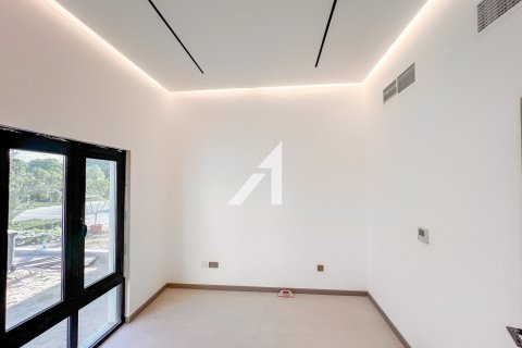 Villa in The Villa, Dubai 5 bedrooms, 570 sq.m. № 94535 - photo 12