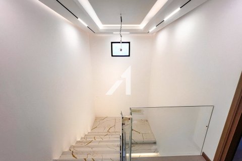 Villa in The Villa, Dubai 5 bedrooms, 570 sq.m. № 94535 - photo 18