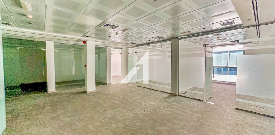 مكتب في Sheikh Zayed Road, دبي 182 م² رقم 94532
